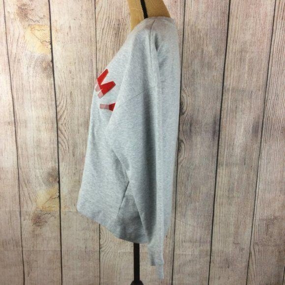 Guess Women's Size Large Grey Light My Fire Sweatshirt Long Sleeves Crew Neck - Picture 3 of 8